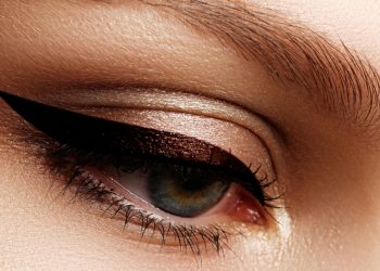 eyeliner-trait-noir