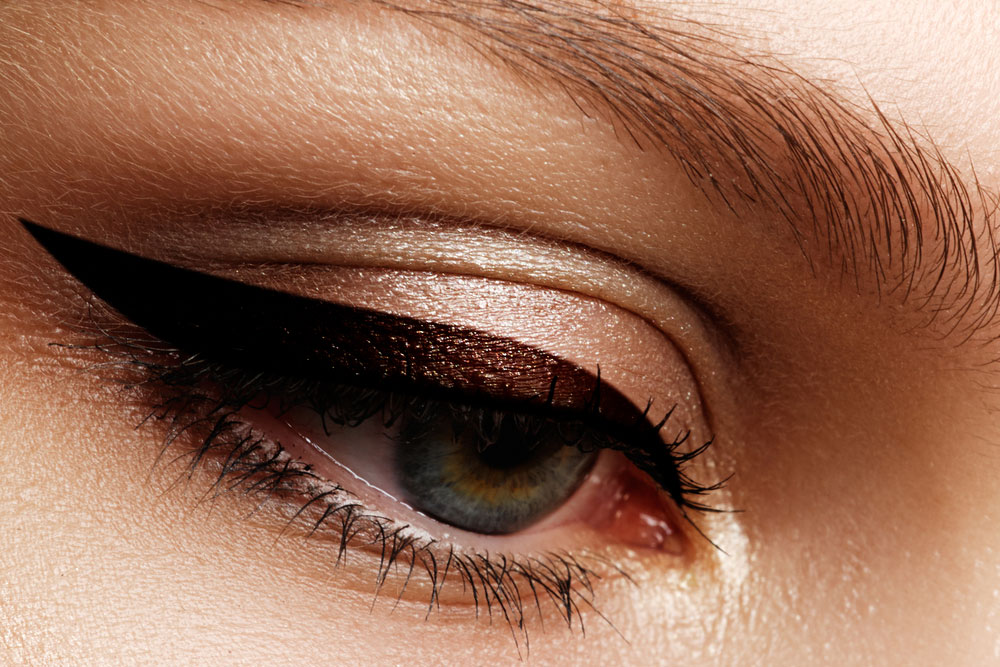 eyeliner-trait-noir