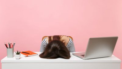 fatigue-femme-bureau