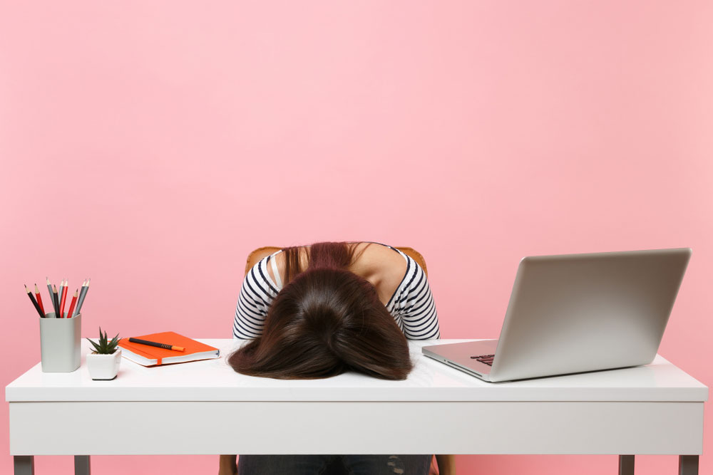 fatigue-femme-bureau