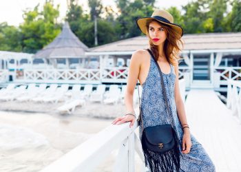 robe-longue-bleu-femme