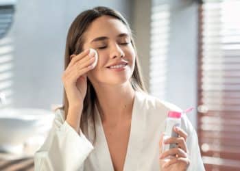 routine soins visage femme